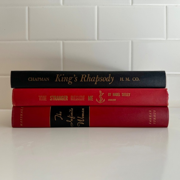 Vintage Books - Picture 2 of 2